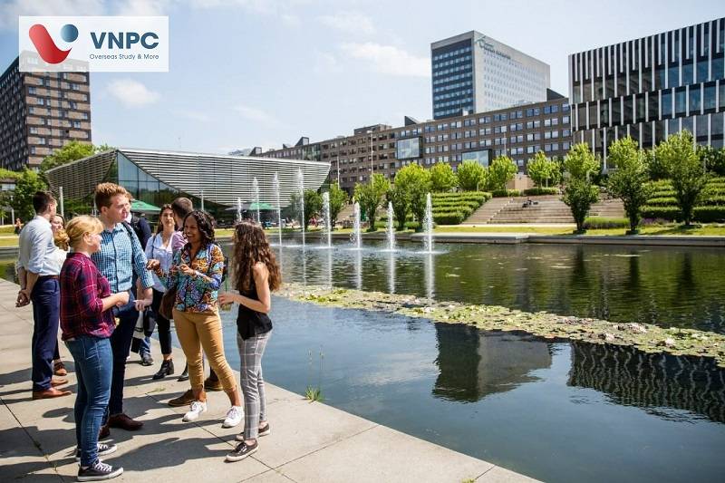 đại học erasmus rotterdam